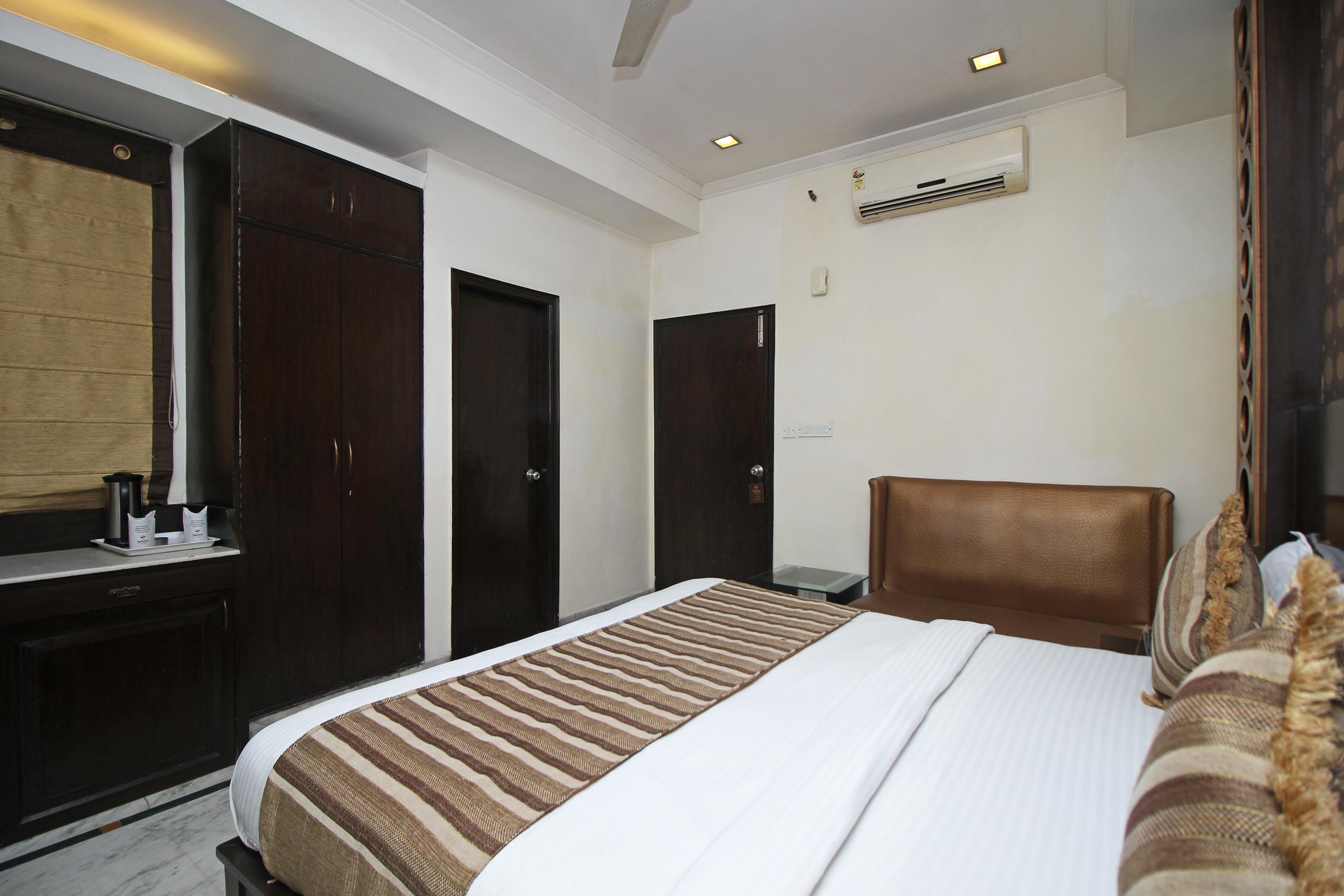 Oyo 5915 Hotel Swagath New Delhi Ngoại thất bức ảnh